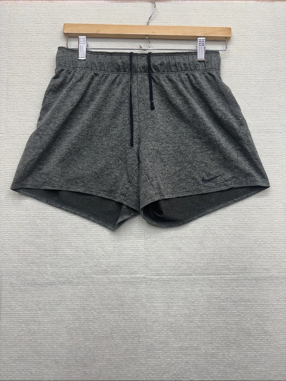 Nike | small Women’s Heather Charcoal Athletic Drawstring Shorts